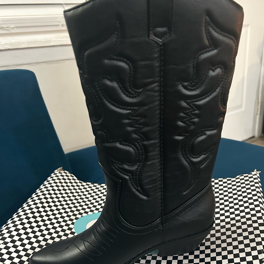 cowgirl boots